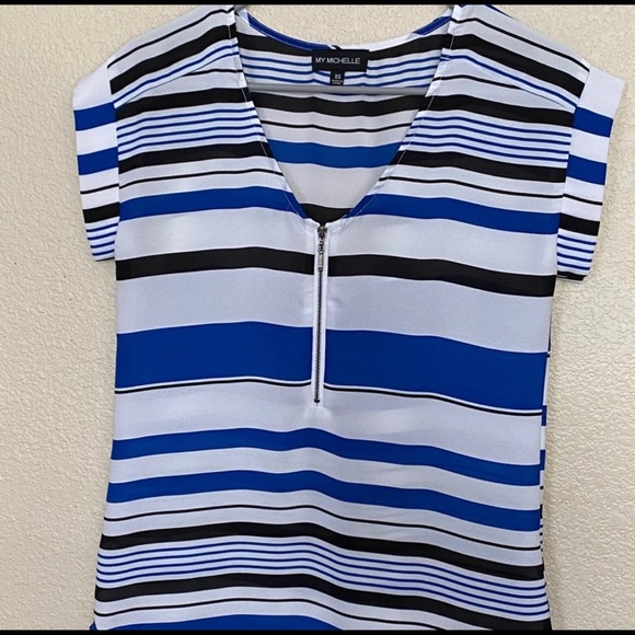 My Michelle Tops - Juniors XS 💯 Polyester top